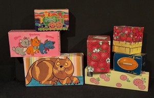 lot 267 image: Collection of Vintage Avon Soaps and Bubble Bath
