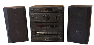 lot 270 image: Magnavox Stereo System with Dual Speakers, Tuner, Amplifier and Tape Deck Model AS640M 3701