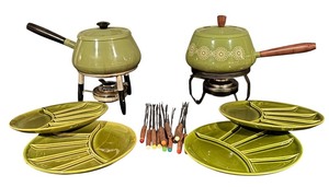 lot 288 image: Vintage Fondue Set with Fondue Pots, Plates and Skewers