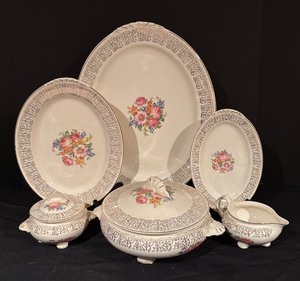 lot 294 image: Vintage Nautilus China Serving Set with Platters, Casserole Dish, Creamer Pitcher and Sugar Dish