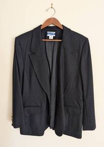 lot 215 image: Pendleton Womens Black Wool Jacket