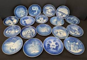 lot 175 image: Large Variety of Vintage Blue and White Danish Plates