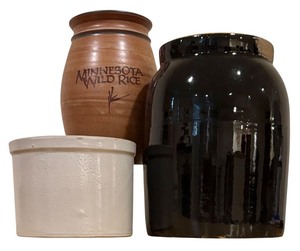 lot 295 image: LLR - Set of 3 Vintage Stoneware Crocks and Pottery Jars