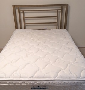 lot 59 image: MB - Metal Headboard with Modern Geometric Design
