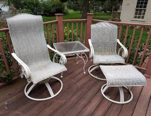 lot 222B image: Pair of Patio Chairs and Side Table