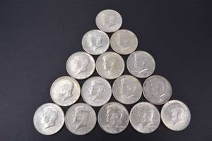 lot 2 image: 1964 Kennedy Half Dollar U.S. Silver Coins (Lot of 15)