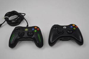 lot 85 image: Xbox 360 Controllers - Wired and Wireless Lot