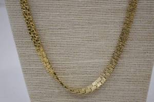lot 40 image: 2 Gold-Tone Necklaces