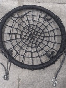 lot 212 image: Round Web Rope Tree Swing with Heavy-Duty Metal Clips