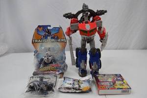 lot 180 image: Transformers Toy Lot - Beast Hunters Predacons Rising, Optimus Prime, Kre-O, Ironhide