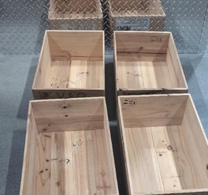 lot 158 image: Set of 4 Veo Grande Wooden Wine Crates
