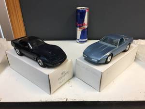 lot 104 image: 1981 Corvette & 1985 Corvette - Promo Cars