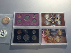 lot 125 image: 4 U.S. Commemorative Coin Sets - 1979 - 1988 - Presidential - S Quarter Proof