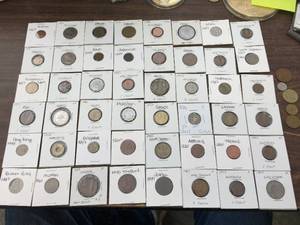 lot 131 image: Group Vintage Foreign Coins