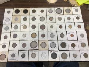 lot 132 image: Group Vintage Foreign Coins
