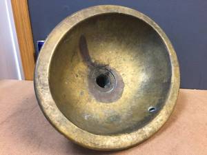 lot 173 image: Antique Railroad Brass Sink - 14 12 x 12