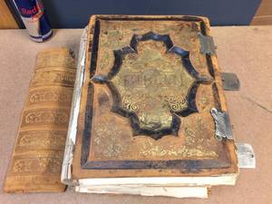 lot 225 image: 1889 Swedish Bible - A.J. Holman & Co