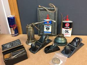 lot 237 image: Vintage Oilers - Planes - Sharpener - Oil