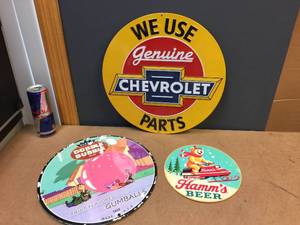 lot 258 image: Chevrolet - Dubble Bubble - Hamms Round Metal Signs