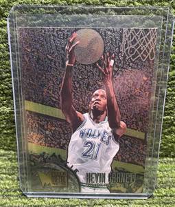 lot 18 image: 1996 Fleer Metal Kevin Garnett Rookie Card
