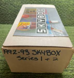 lot 49 image: 1992-93 Skybox Basketball Series 1 & 2 Complete set