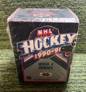 lot 66 image: 1990-91 Upper Deck High Series Factory Sealed Hockey Set