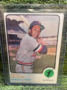 lot 75 image: 1973 Topps Tony Olivia vg