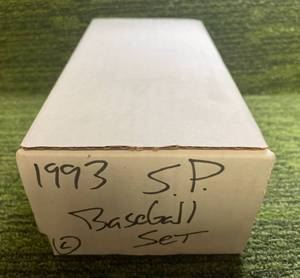 lot 127 image: 1993 S.P. Baseball near complete Set missing Jeter