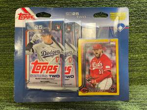 lot 135 image: 2025 Topps Series Two  4 Pack lot