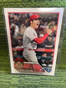 lot 181 image: 2023 Topps Shohei Otani Baseball Jumbo Card 5x7