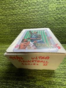 lot 48 image: 1995-96 Fleer Ultra Basketball Series 2 Complete Set