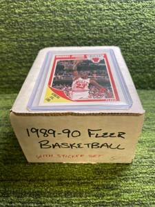 lot 177 image: 1989-90 Fleer Basketball Complete Set