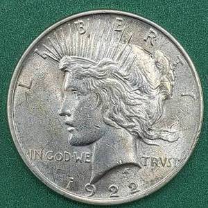 lot 9 image: 1922 Peace Silver Dollar - 90% Silver