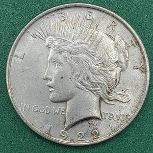 lot 10 image: 1922 Peace Silver Dollar - 90% Silver