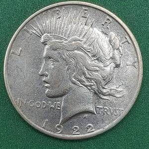 lot 13 image: 1922-D Peace Silver Dollar - 90% Silver