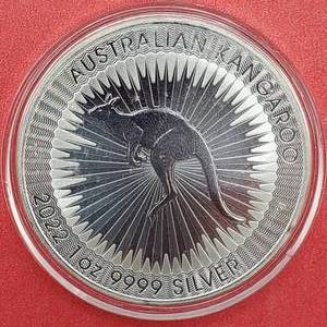 lot 29 image: 2022 1 toz .9999 Silver 1 Dollar Australian Kangaroo Coin in Airtite