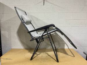 lot 366 image: Members Mark Extra Large Anti-Gravity Chair