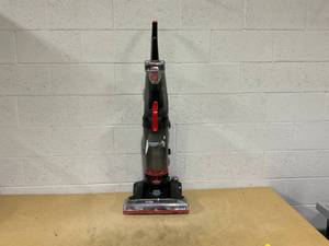 lot 246 image: BISSELL Upright Vacuum, PowerForce Helix Turbo Pet, Pet Friendly, Bagless