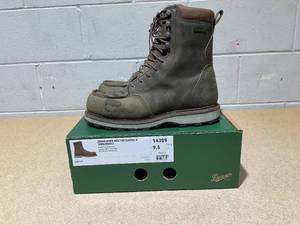 lot 270 image: Danner Mens Cedar River Moc Toe Hunter 8 Hunting Boot, Mens Size 9.5