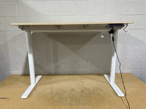 lot 234 image: Mainstays Electric Stand Desk