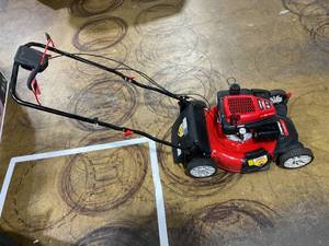 lot 158 image: Troy-Bilt Self-Propelled Mower