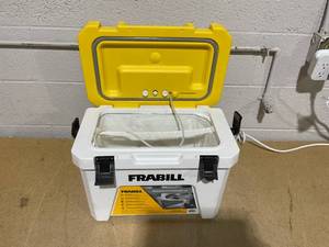 lot 164 image: Frabill Magnum Live Bait Station 13 Quart Storage Cooler Tackle Box with Aerator