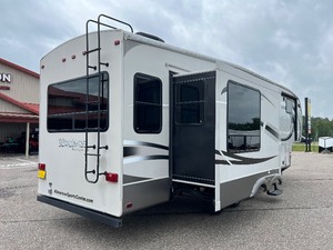 2013 KEYSTONE RV MONTANA HIGH COUNTRY 325RL 5TH WHEEL RV
