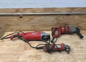 lot 242 image: MILWAUKEE tool lot of 3 sold for parts