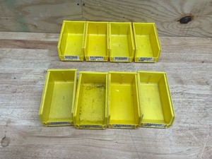 lot 114 image: Akrobins - Lot of 8 - Plastic Storage Bins