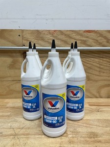 lot 131 image: Valvoline Lot of 3- 80W-90 Conventional Gear Oil 1 QT