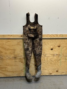 lot 171 image: Northern Flight SuperMag Waterfowl Hunting Chest Waders for Men