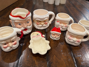 lot 151 image: Vintage Santa Clause English Pitcher, Mugs, Serving Dish & Figurine Set