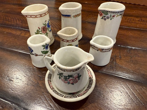 lot 155 image: Vintage Ceramic Floral Creamers & Pitchers Set