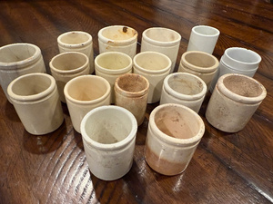 lot 158 image: Vintage Collection of 17 Stoneware JarsCrocks - Assorted Sizes